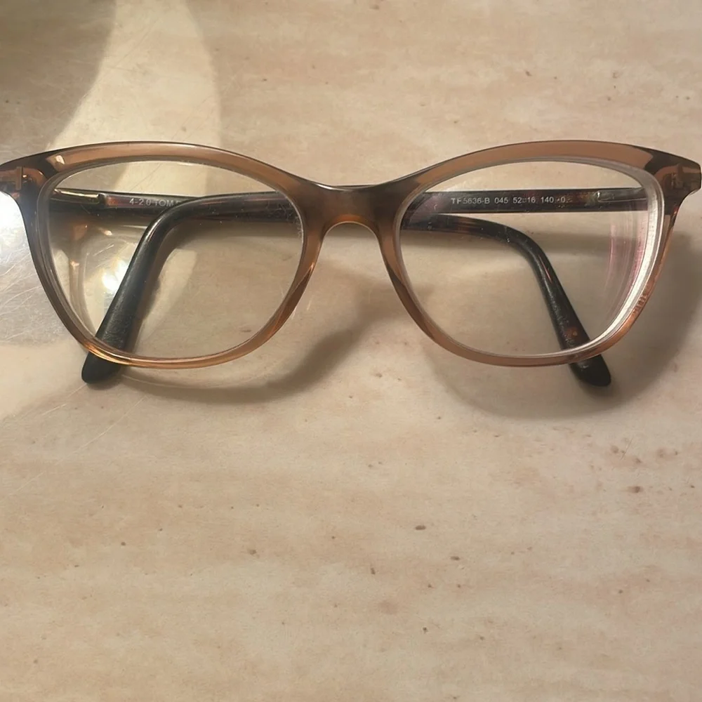 Tom Ford Glasses FT 5636 -B 045 Shiny Transp. Brown, Dark Havana, Rose Gold - Picture 2 of 7